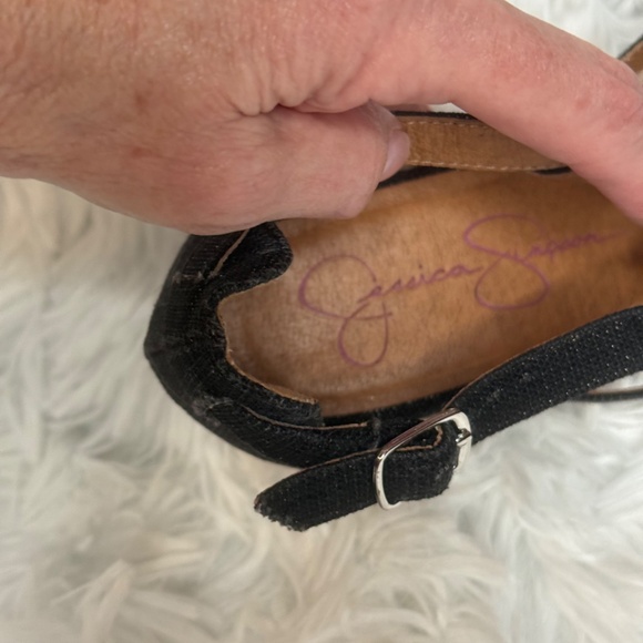 Jessica Simpson Girls Sandals - Picture 3 of 9